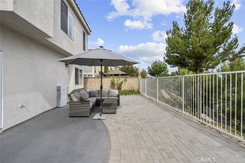 19329 Santa Maria Drive Property Photo 40