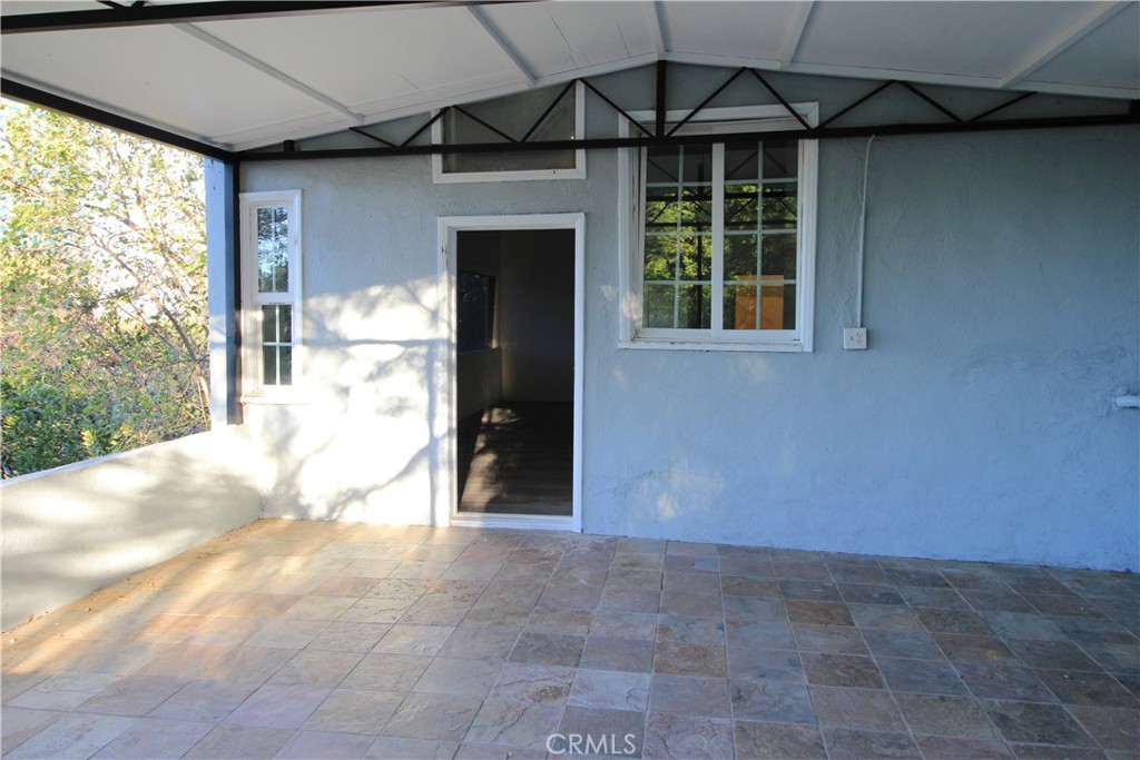3915 Fredonia Drive Property Photo 26