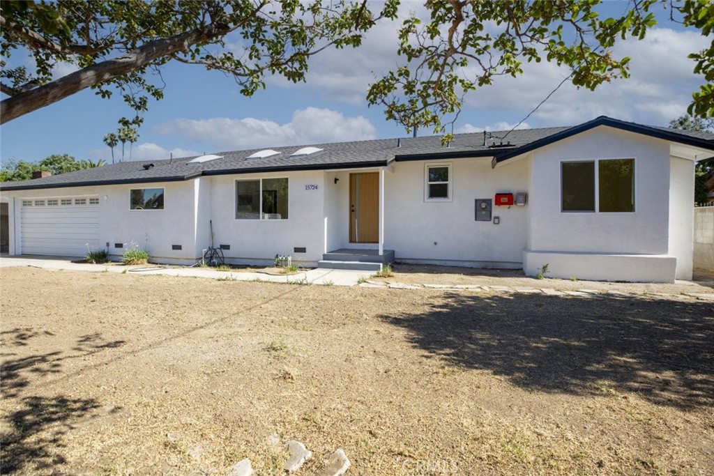 15724 Chase Street Property Photo