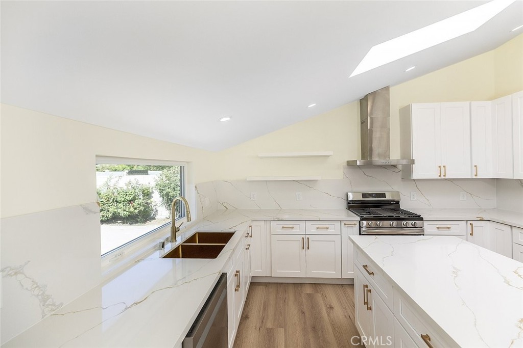 15724 Chase Street Property Photo 8