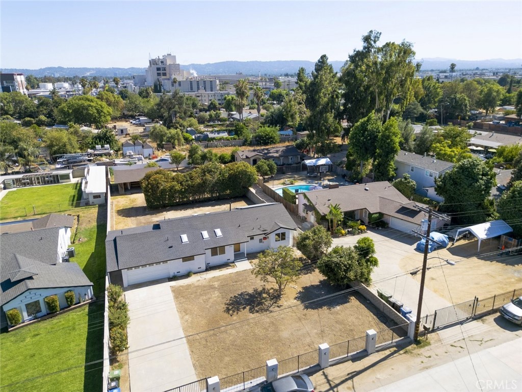 15724 Chase Street Property Photo 25