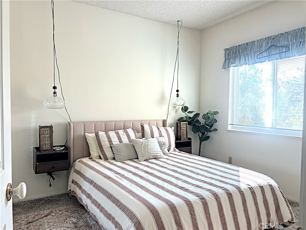 42205 Round Hill Drive Property Photo 32