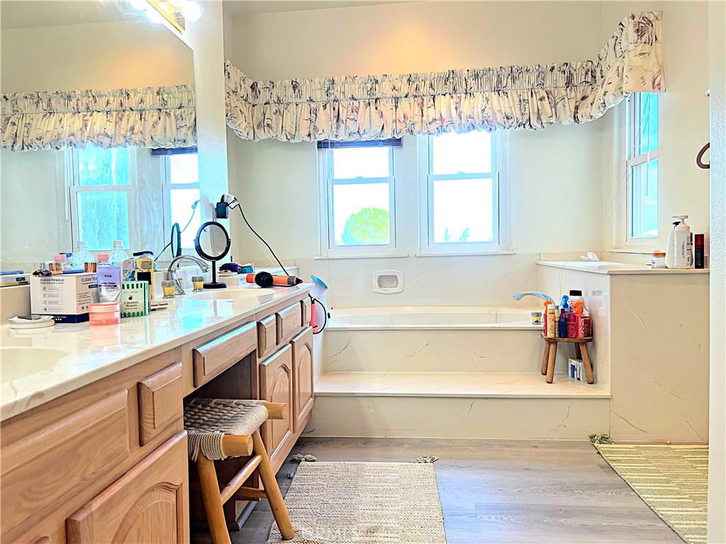 42205 Round Hill Drive Property Photo 35
