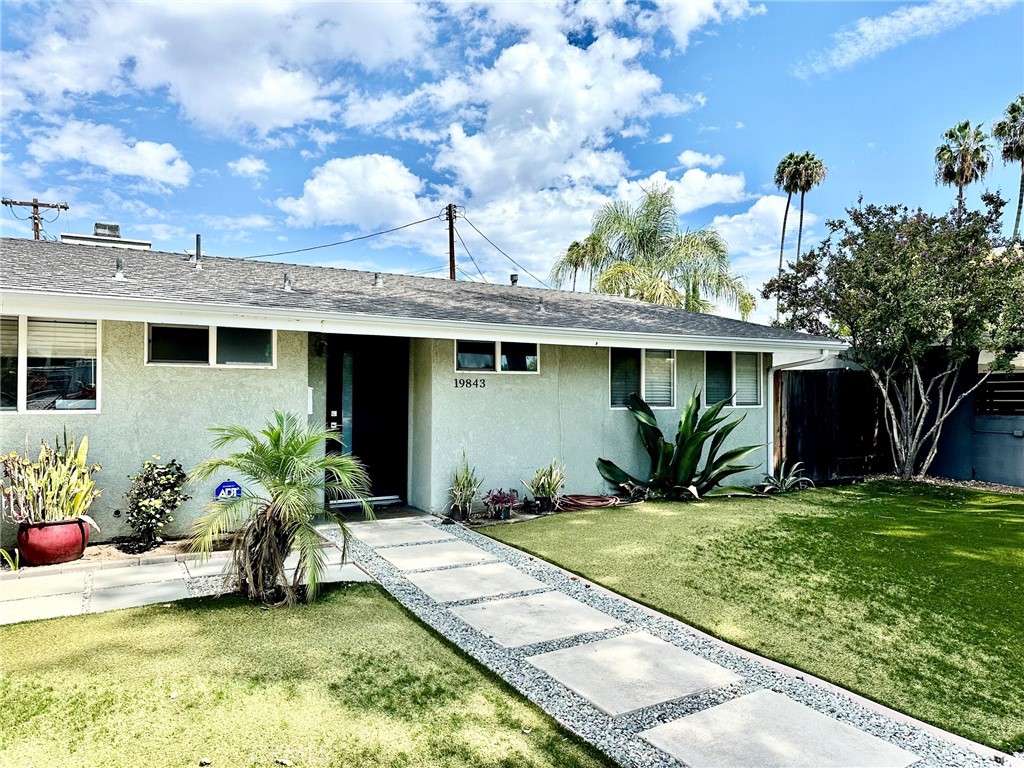 19843 Delano Property Photo 1