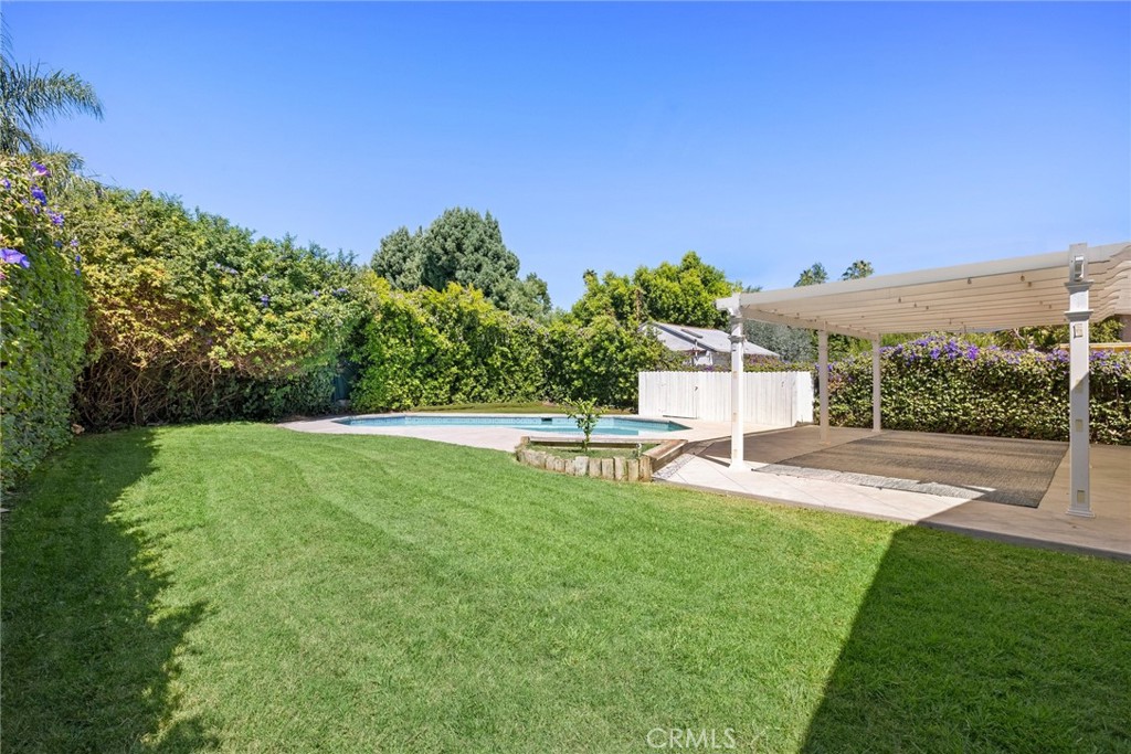 5237 Mecca Property Photo 3