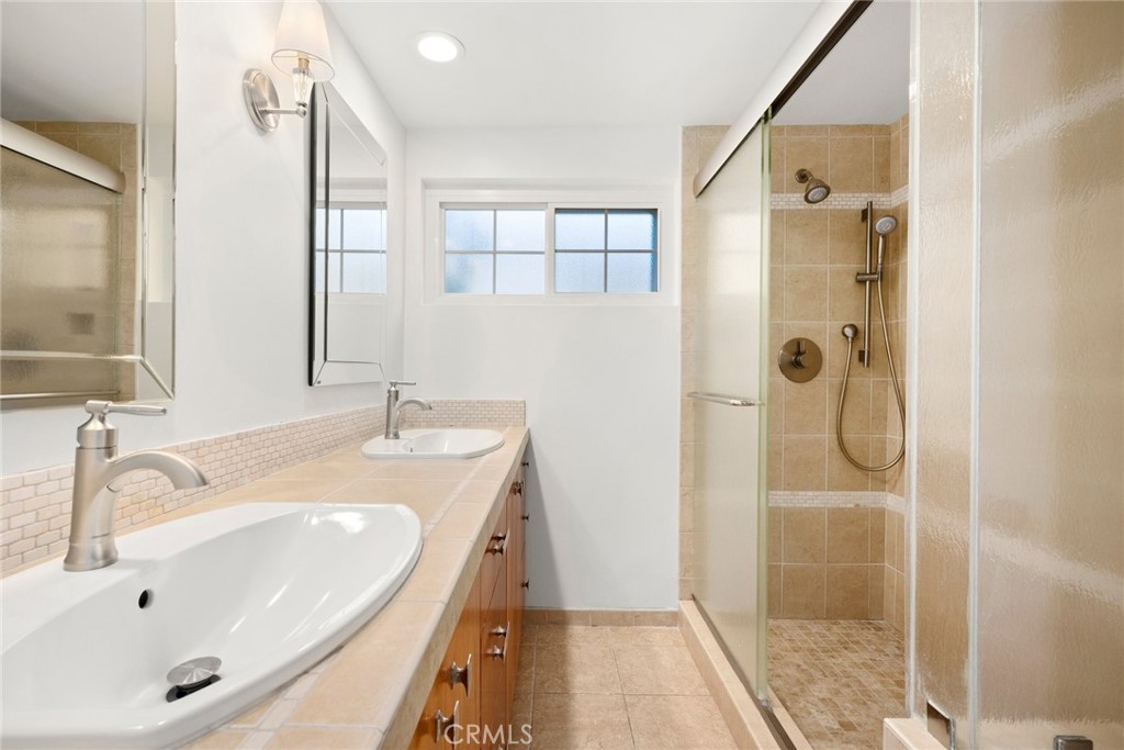 5237 Mecca Property Photo 9