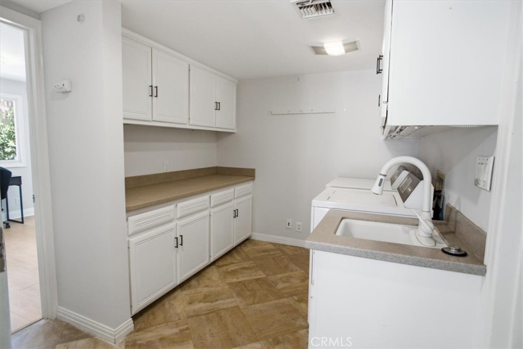 5320 Louise Avenue Property Photo 18