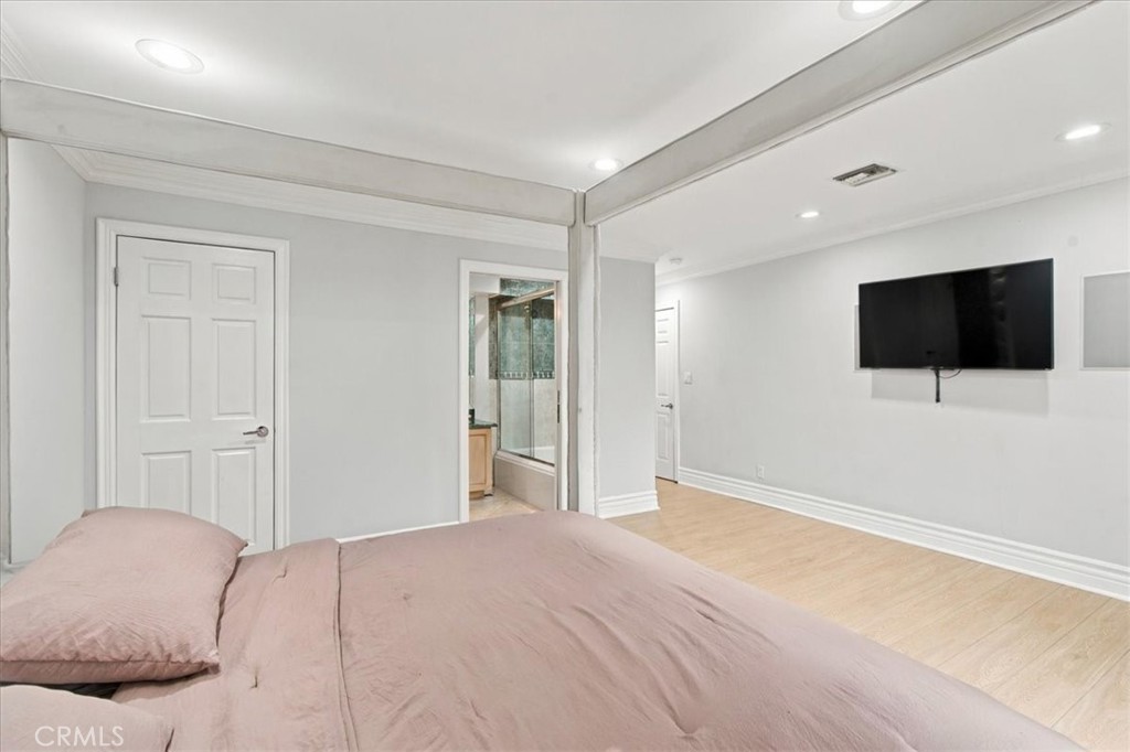 5320 Louise Avenue Property Photo 35