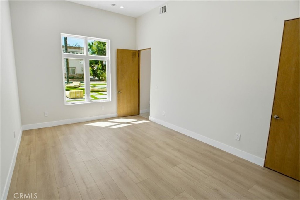 5320 Louise Avenue Property Photo 58