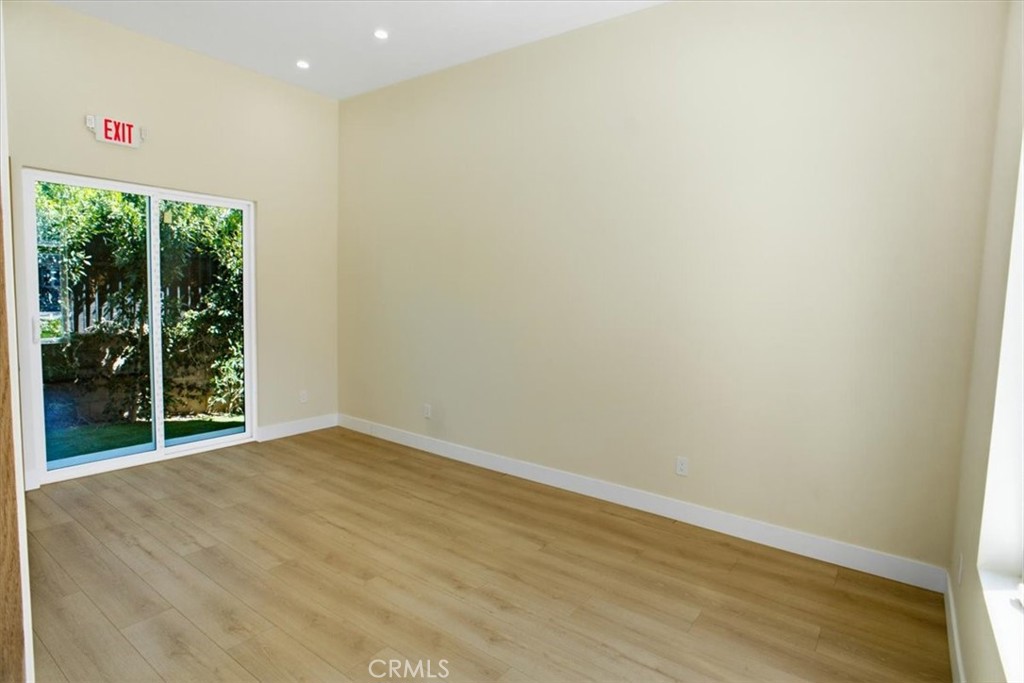 5320 Louise Avenue Property Photo 59