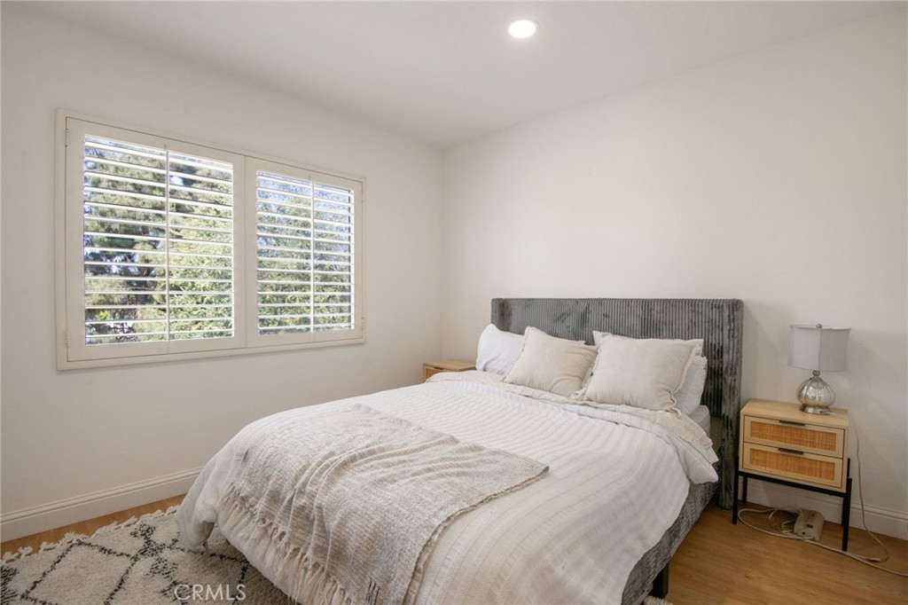 13220 Valleyheart Drive 305 Property Photo 24