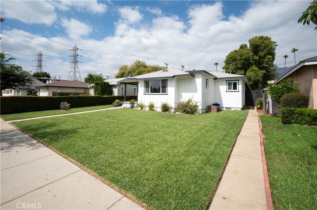 3149 E Green Property Photo 2