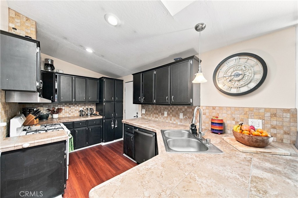 31977 Quartz Lane Property Photo 14