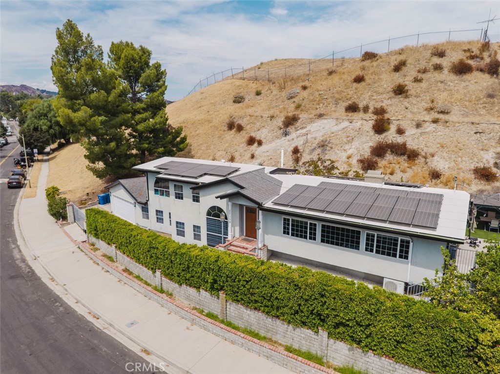 12352 Woodley Avenue Property Photo 2