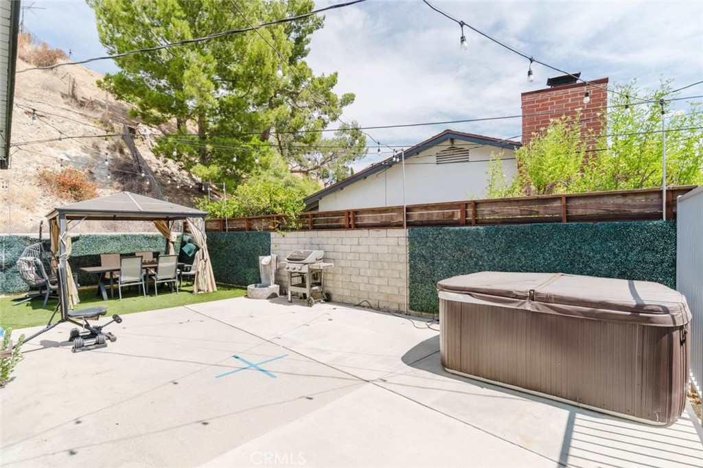 12352 Woodley Avenue Property Photo 31