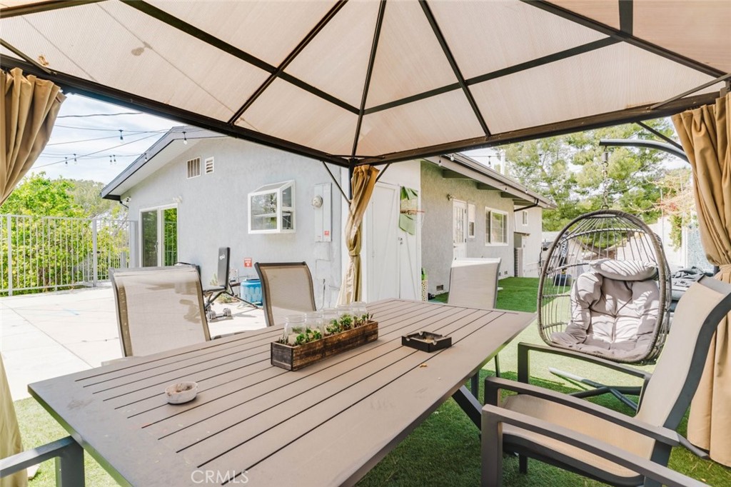 12352 Woodley Avenue Property Photo 34