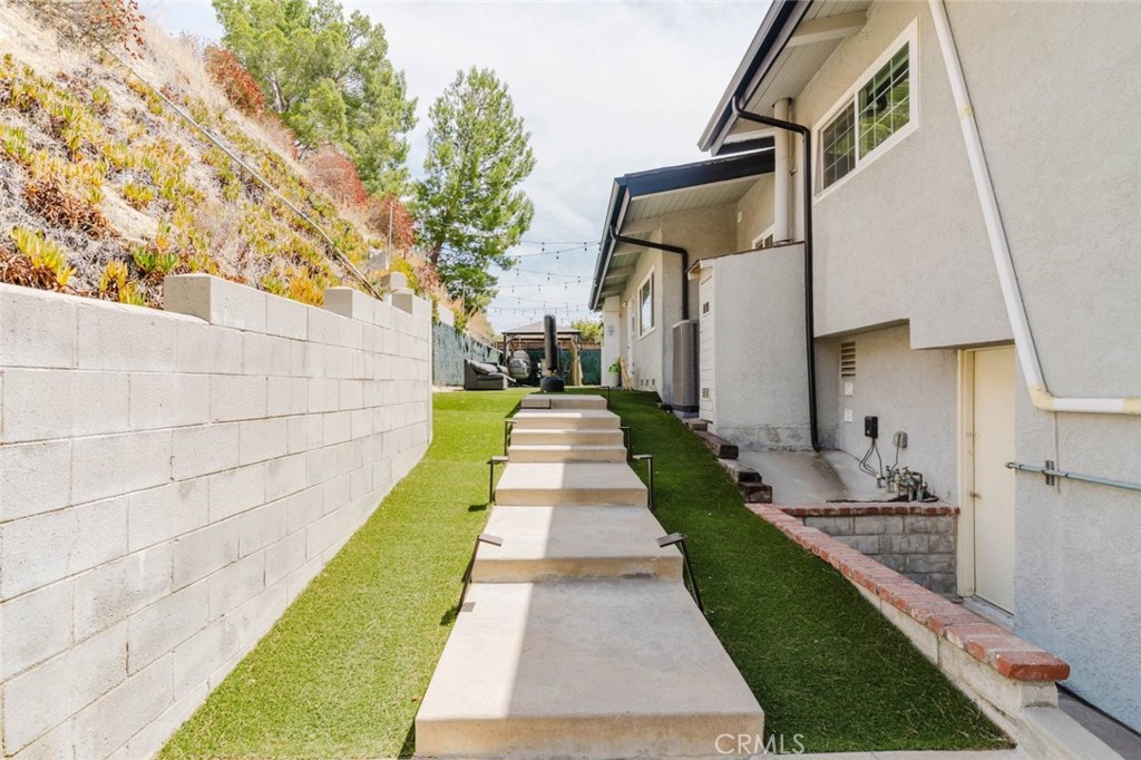 12352 Woodley Avenue Property Photo 37