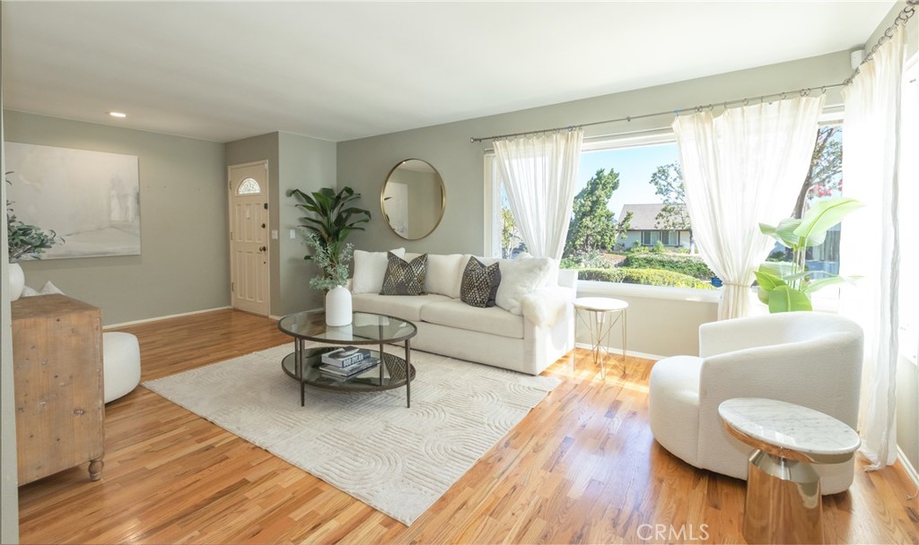2378 Avenida Otono Property Photo 4
