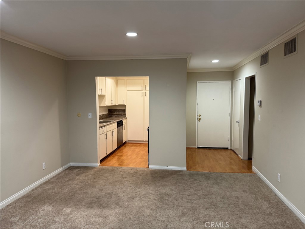 12830 Burbank 307 Property Photo 9