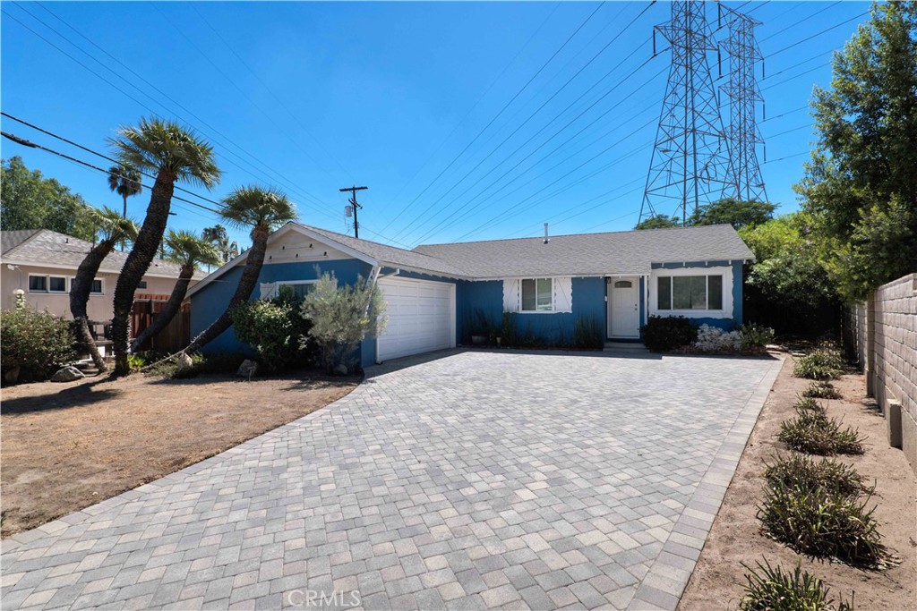 14766 Kingsbury Street Property Photo 2