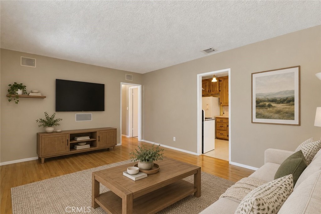14766 Kingsbury Street Property Photo 8