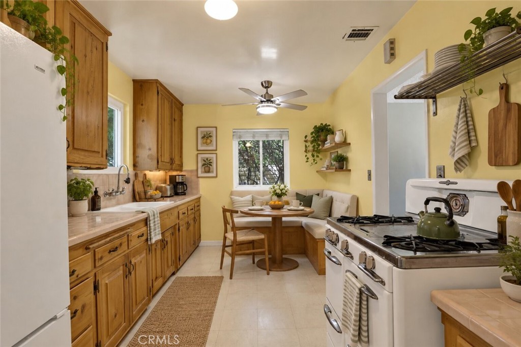 14766 Kingsbury Street Property Photo 11