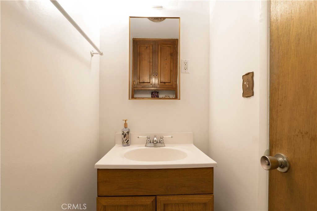 14766 Kingsbury Street Property Photo 18
