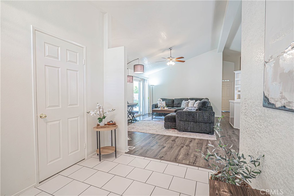 20160 Summit View Drive Property Photo 3