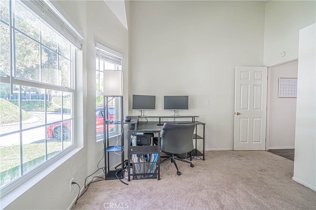 20160 Summit View Drive Property Photo 33
