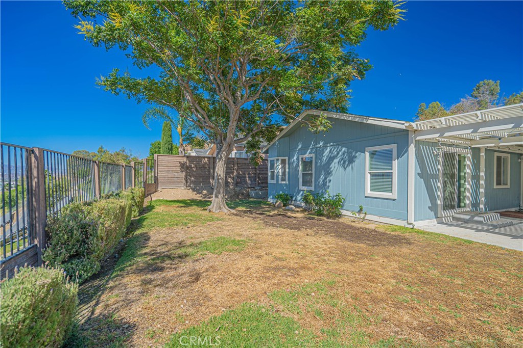 20160 Summit View Drive Property Photo 38