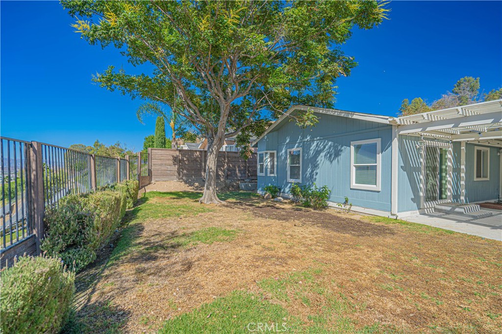 20160 Summit View Drive Property Photo 38
