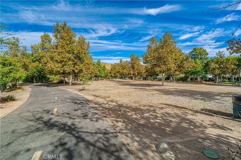 20160 Summit View Drive Property Photo 49