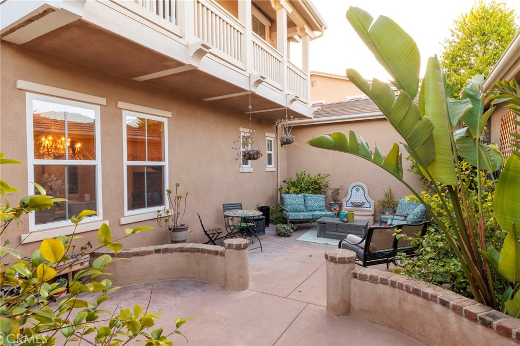 26637 Oak Terrace Property Photo 4