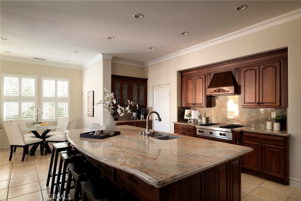 26637 Oak Terrace Property Photo 13