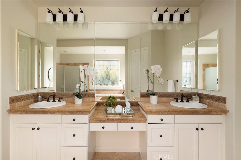 26637 Oak Terrace Property Photo 21