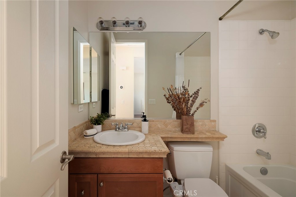26637 Oak Terrace Property Photo 43