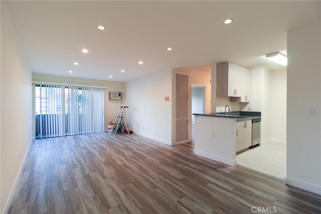 17900 Sherman Way 118 Property Photo 2