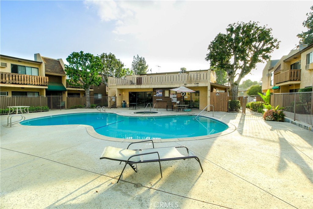 17900 Sherman Way 118 Property Photo 14