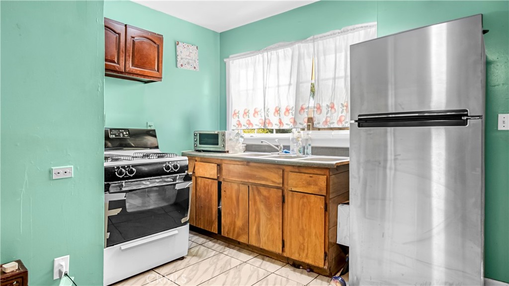 14474 Judd Street Property Photo 28