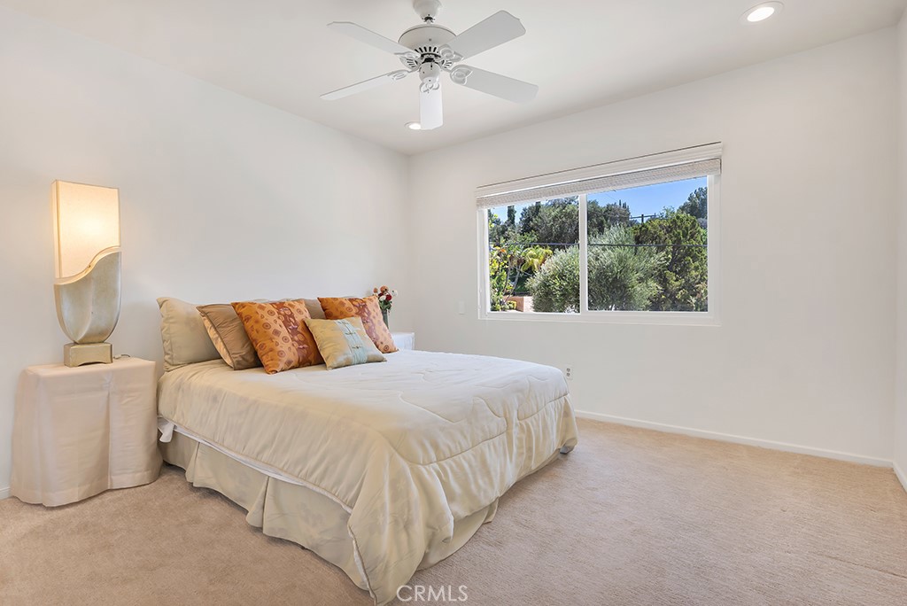 22445 Dardenne Property Photo 23