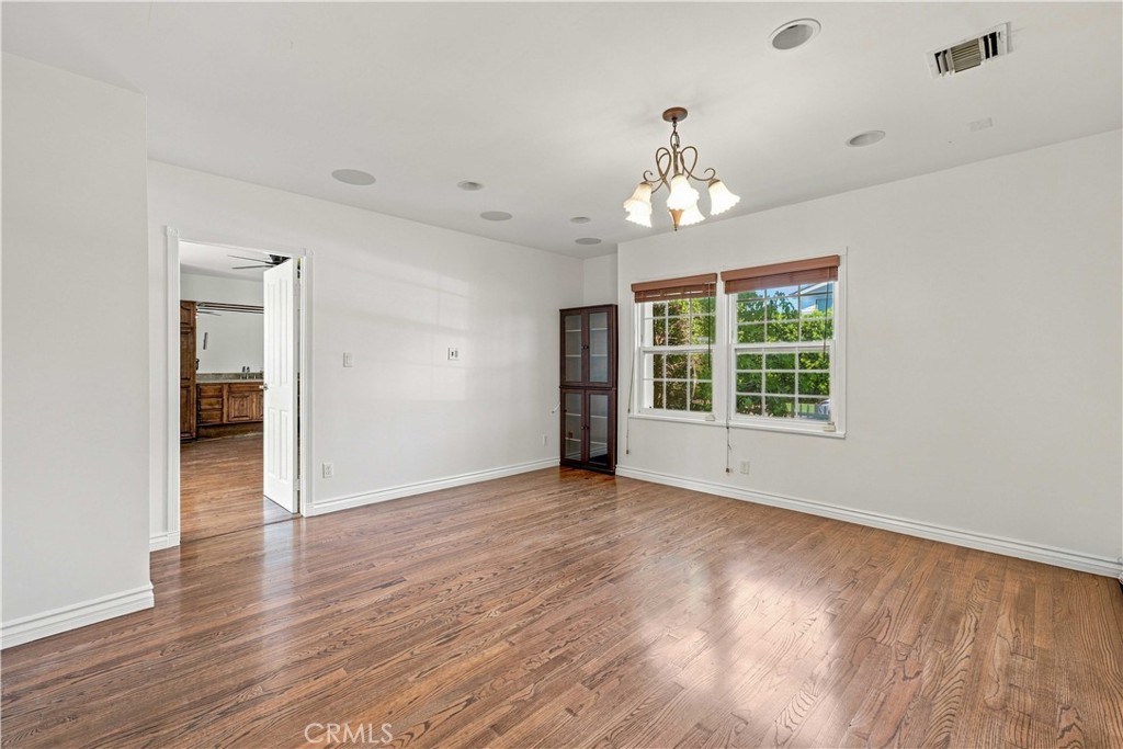 5017 Rubio Avenue Property Photo 16