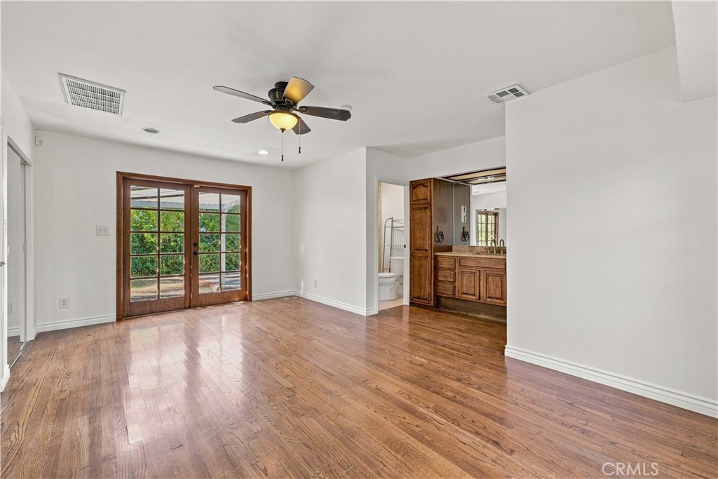 5017 Rubio Avenue Property Photo 18