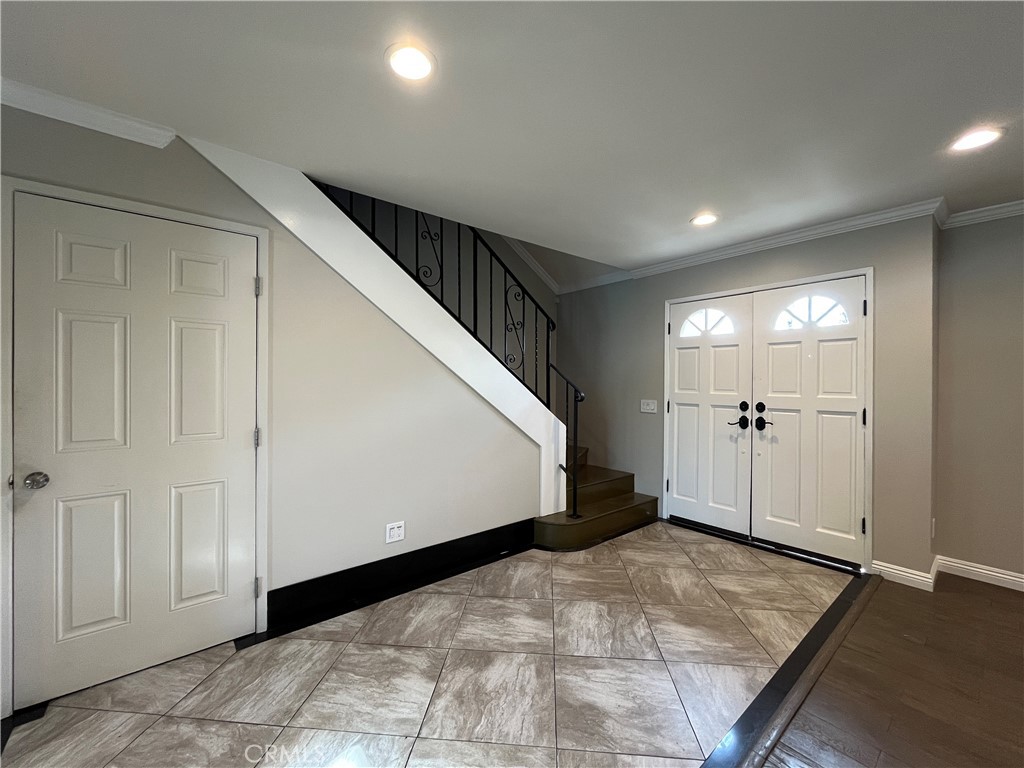 10436 Amestoy Property Photo 4