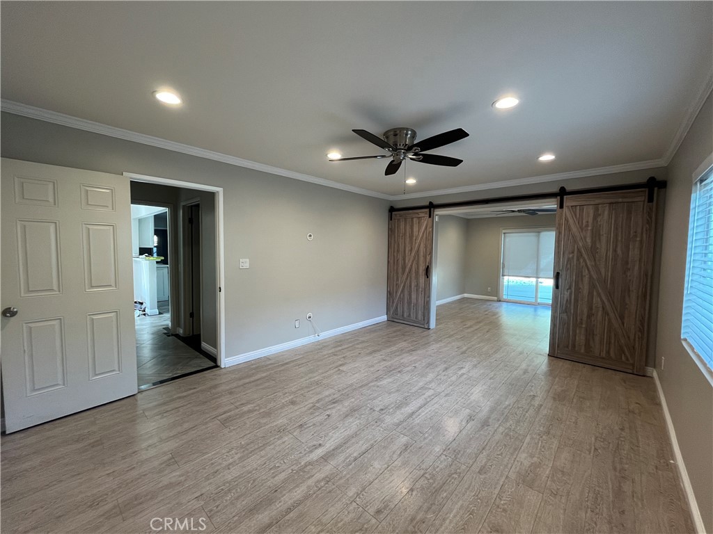 10436 Amestoy Property Photo 15