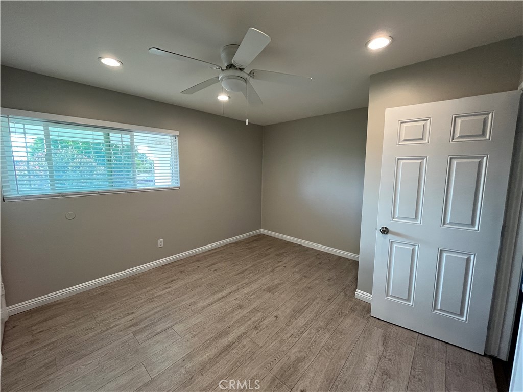 10436 Amestoy Property Photo 21