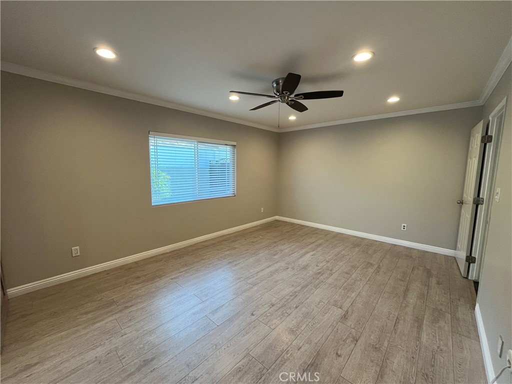 10436 Amestoy Property Photo 24