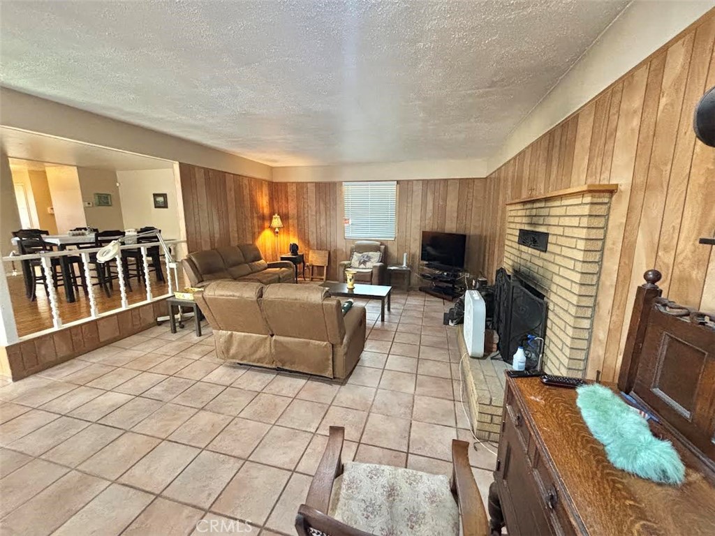 1469 Boyden Property Photo 6