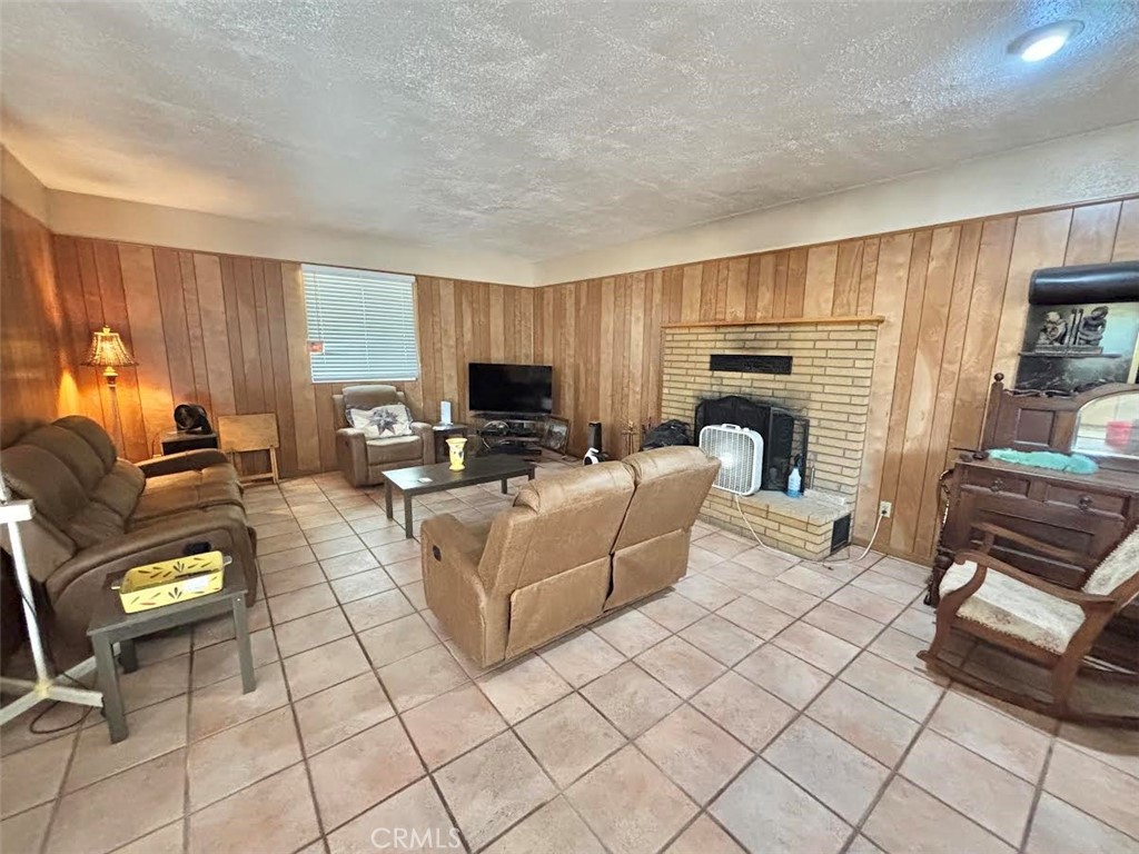 1469 Boyden Property Photo 7