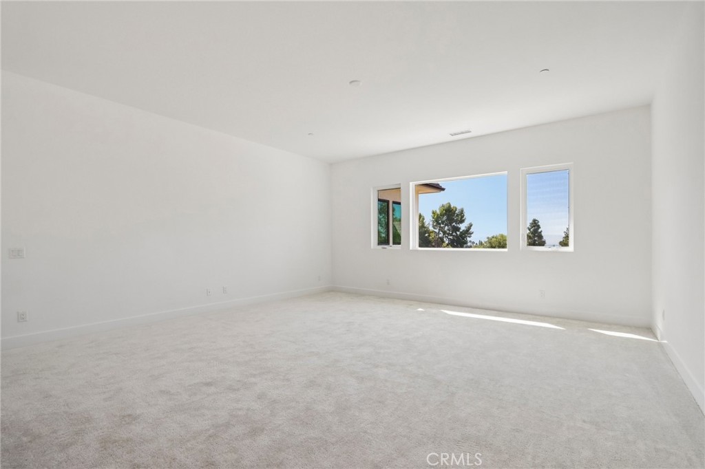 20580 Edgewood Court Property Photo 17
