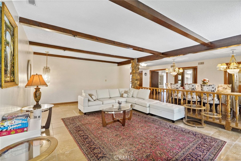 10307 Donna Avenue Property Photo 10